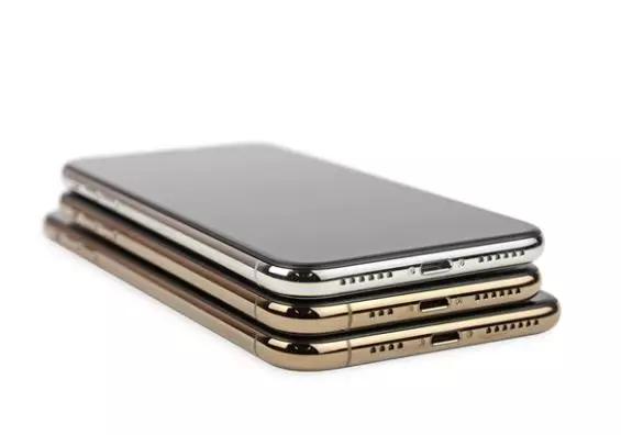 拆光 iPhone XS 后，他们发现了苹果没跟你说的秘密