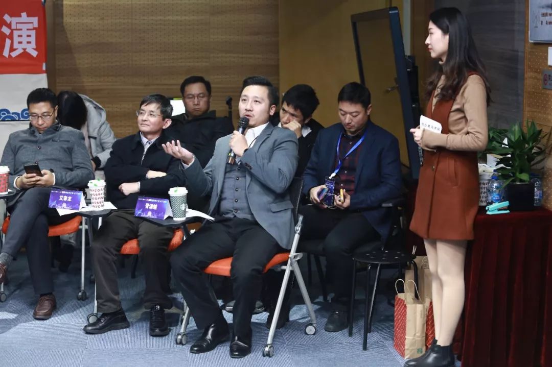 中关村因这场路演而沸腾，50余家投资机构聚焦8个赣籍创业者