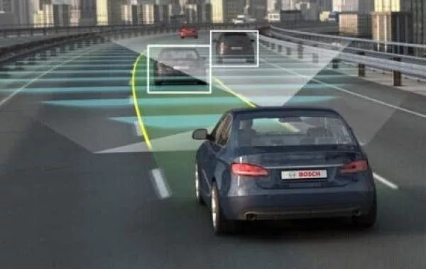 腾讯研究院报告：未来的自动驾驶能有“责任心”吗？