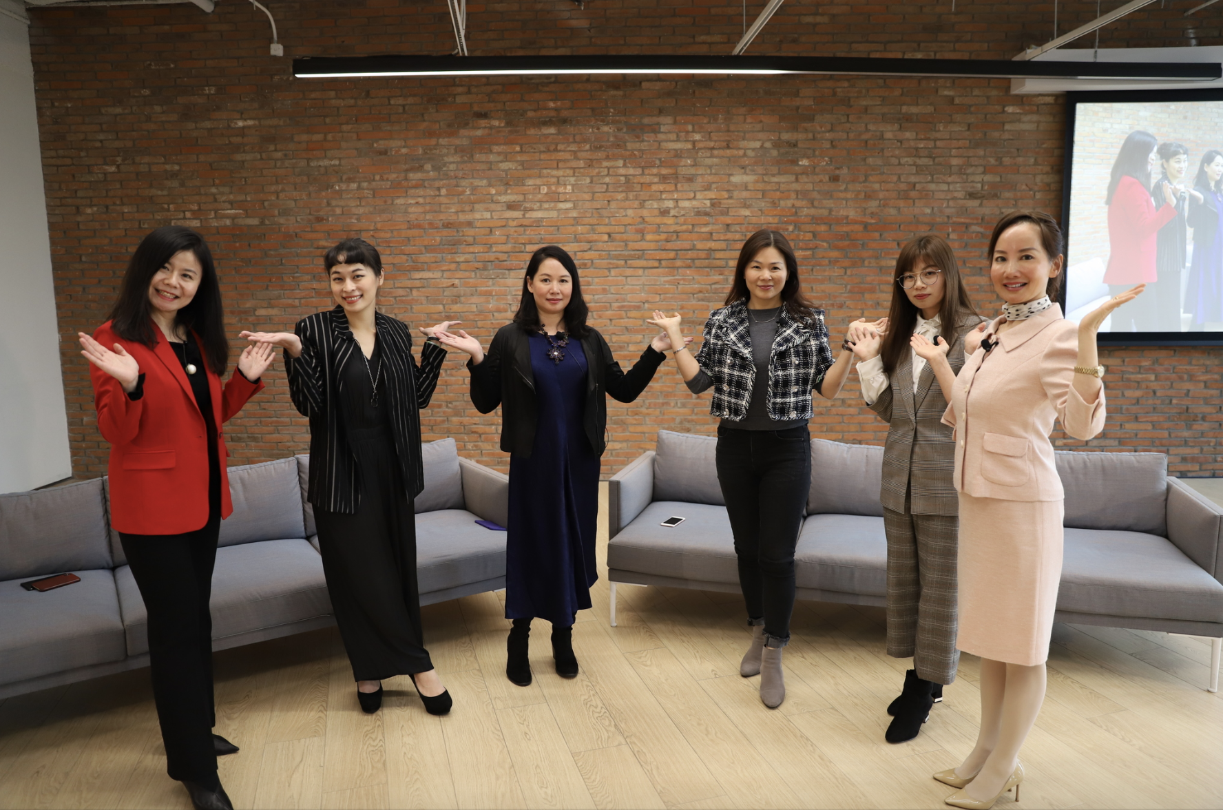 苹果组局，展现了5位女性的创业力量