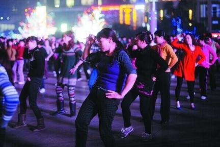 200万领舞，1亿广场舞爱好者：你所不知道的广场舞江湖