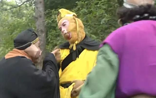 大家好，给大家介绍一下，这是我大徒弟@孙悟空