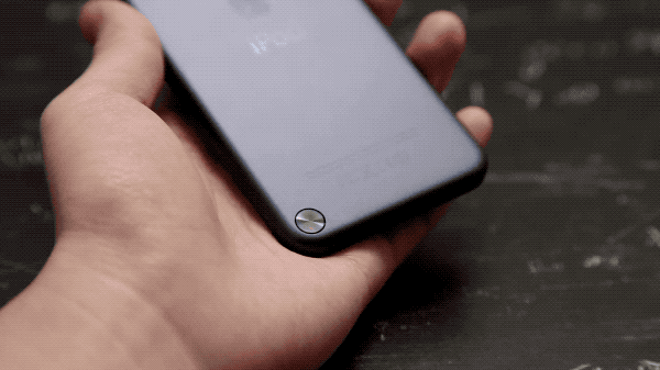 嫌iPhone保护壳太贵，不如看看15年前苹果是怎么给iPod做配件的