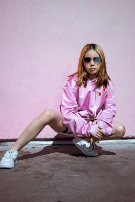 炫富骂人炒作instagram网红女孩liltay还能走多远