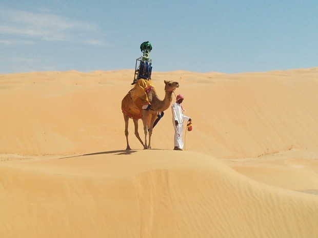谷歌街景十周年：取景车已走了1000多万英里，有人背，有骆驼扛 | 图说