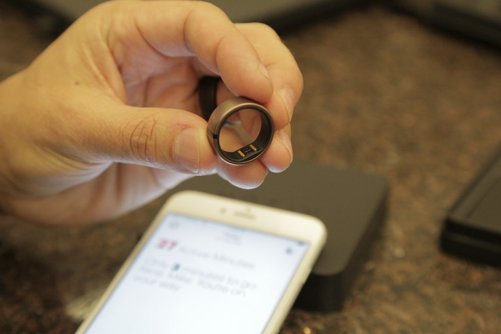 你还在戴智能手环？这枚智能运动戒指告诉你怎样花式炫酷 |潮科技