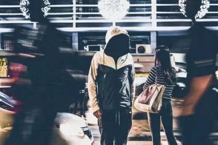 京东金融APP被曝上传用户截图，回应否认上传称已下线功能