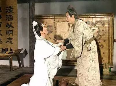 诸葛亮给刘备的“企业大战略”，是个“战略大忽悠”吗？