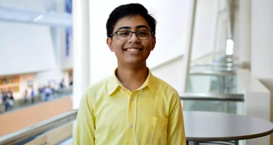 14岁天才少年发现IBM公司bug，5岁就学编程，现在给20万人讲AI课程！