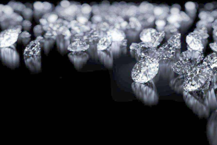 钻石市场将进入寒冬？全球最大生产商戴比尔斯销售创出史上最差