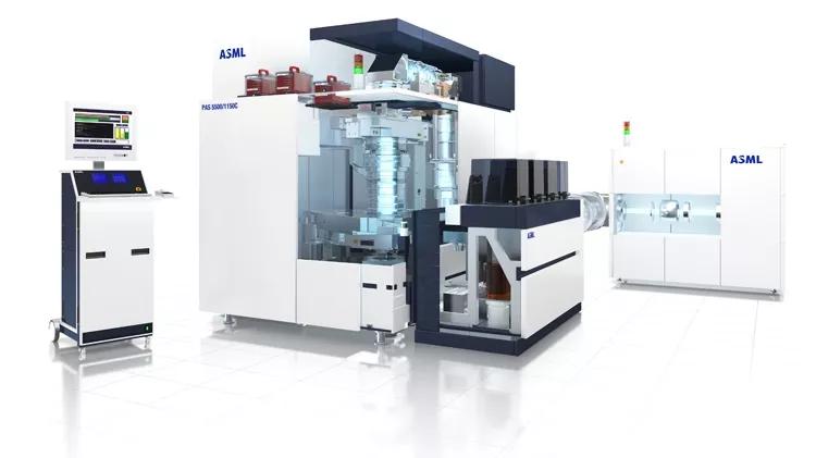 光刻机之战：为什么一台价格可以超过一亿美金？