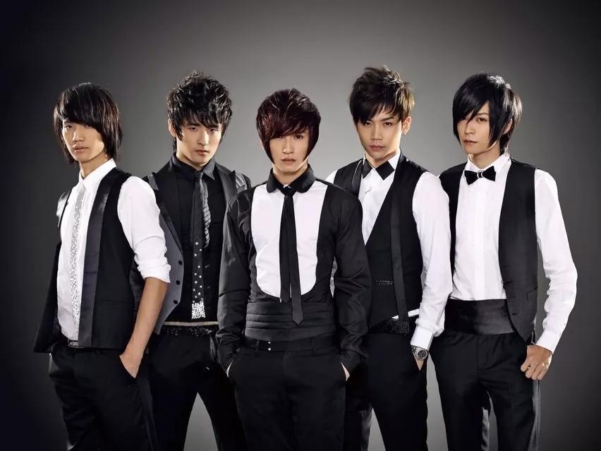 中国偶像没有团