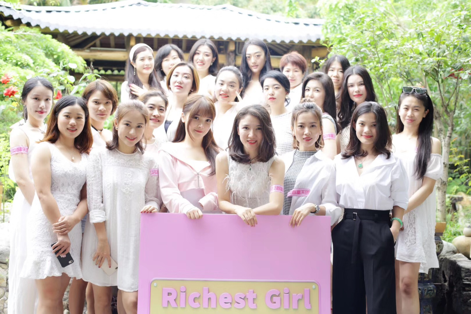 36氪首发 | 新消费、新人群，跨国餐饮网红店的生意经，「王辣辣酸辣粉」获千万元Pre-A轮融资