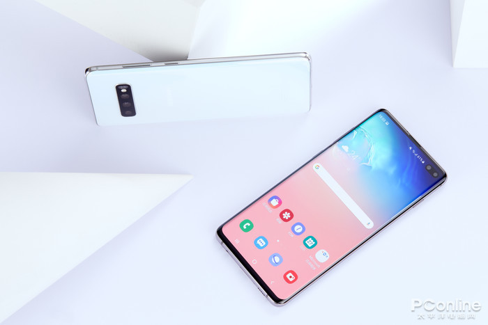 如何观察三星S10+？先看系统后看硬件