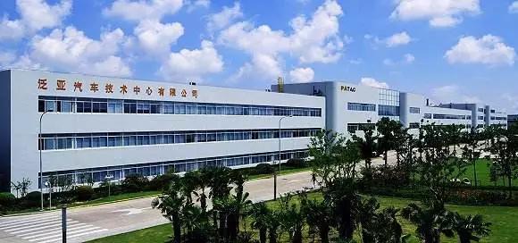 从凤凰牌轿车到第一辆互联网汽车荣威，上汽集团的艰难涅槃之路