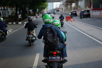 Go-Jek到新加坡做“超级 App”，首先要面对的是外卖、出行、物流、支付多条赛道的“旧势力”