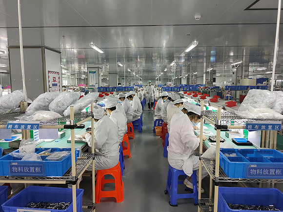深圳电子烟工厂的十字路口：从安逸十年到与资本赌博
