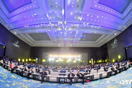 看数字撬动新经济 电博会数交会昨日开幕