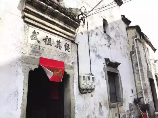 华为“舵手”任正非
