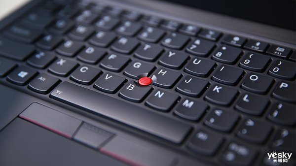 ThinkPad X1 Carbon 2019首测：现代商务旗舰的集大成者