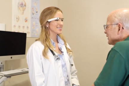 利用谷歌眼镜协助医生记录患者病历，「Augmedix」获 1900 万美金 B 轮融资