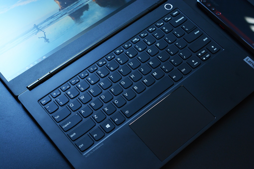 ​轻薄有质，随心而变！ 联想昭阳K4精美图赏