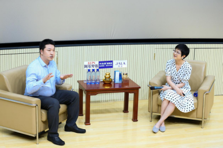 张泉灵对话立思辰新任总裁窦昕：大语文赛道的市场机会