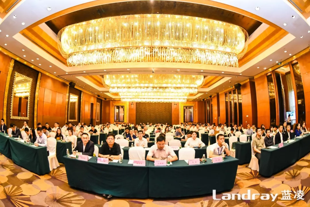 企业如何进行数字化转型？智慧OA开启办公新实践