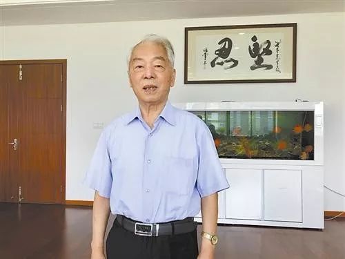 临近古稀差点破产，83岁东山再起，他说：一息尚存，就要继续奋斗