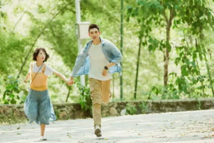 《最好的我们》4天票房1.72亿，一部青春IP能吃多久？​