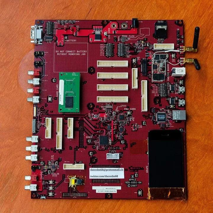 iPhone 诞生十年后，我们终于看到它成为手机之前的样子