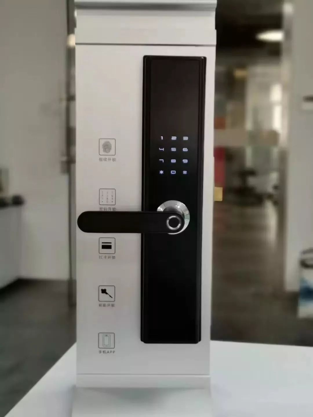 钉租科技：硬件设备 智能租房 再也不用找中介