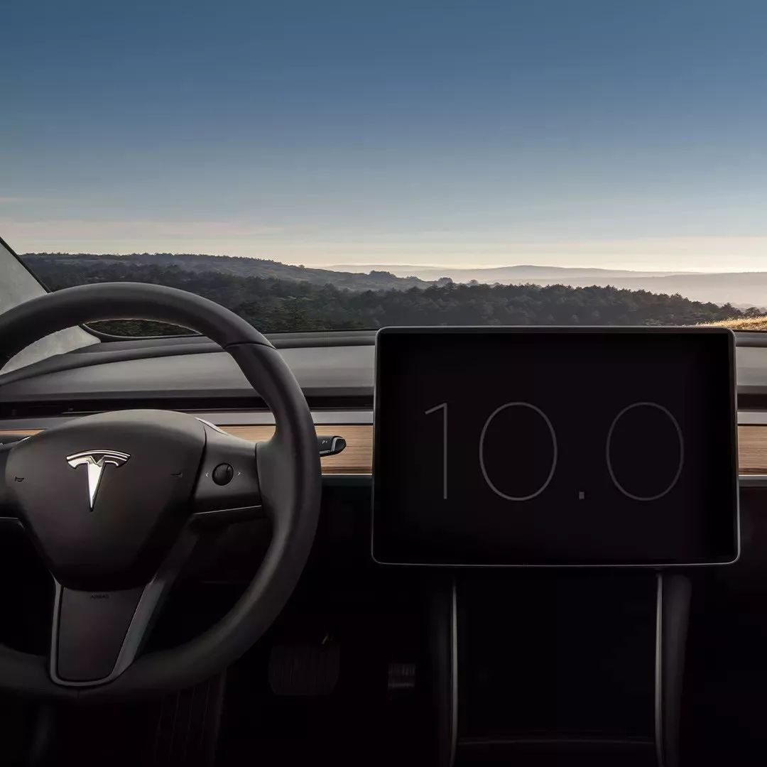 iOS 13 下的 CarPlay 真香，但它很难成为车机的未来