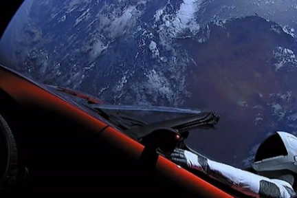 六大车企变身太空大镖客：特斯拉发射超跑，通用造月球车，克莱斯勒玩过火箭