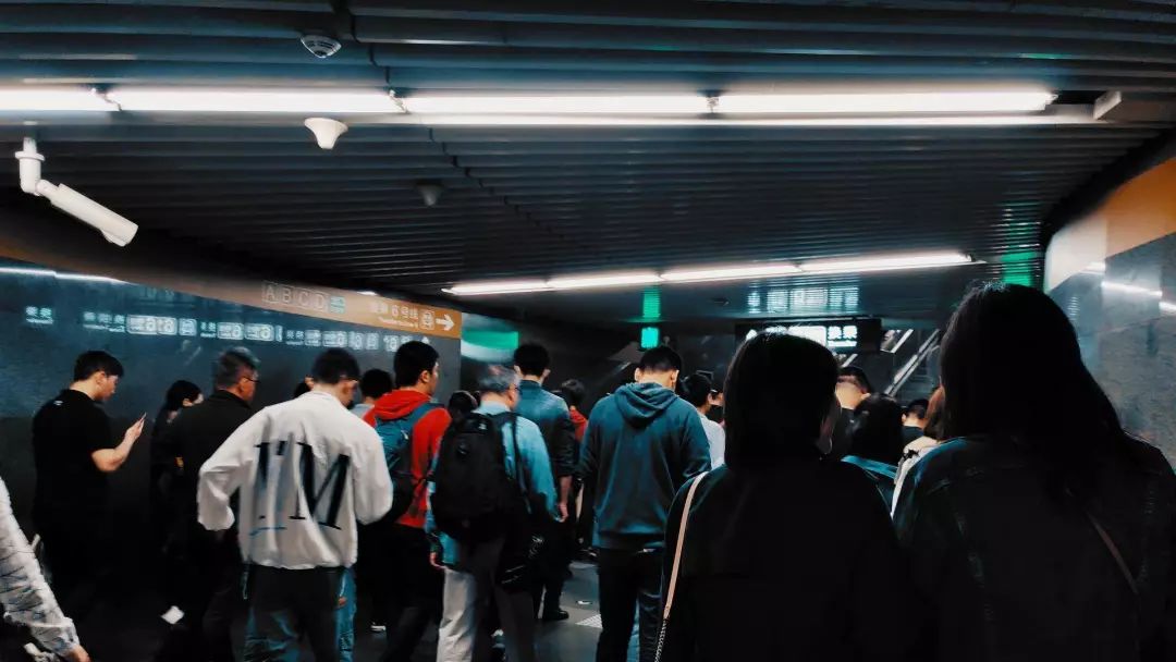 帝都末班车生态图鉴