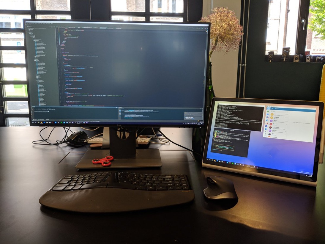 微软 Surface Book 2，正是苹果 Macbook Pro 要努力活成的样子