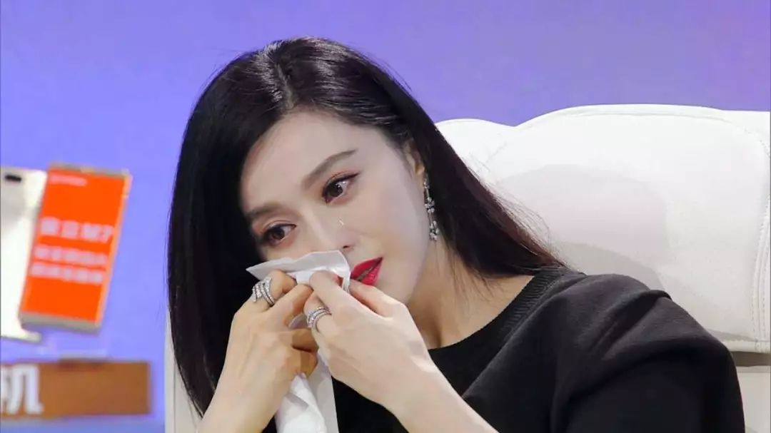 “限酬令”一周年：项目锐减、片酬折半，转型网红