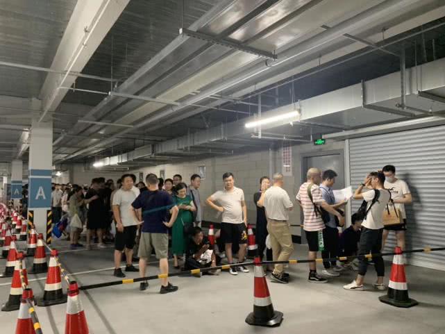 海外商超先行者纷纷折戟，迟到的Costco能火多久