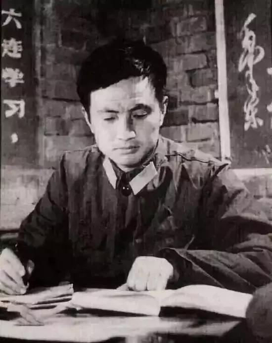 华为“舵手”任正非
