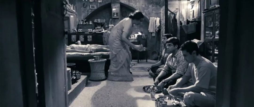 用电影《三傻》，小小感受一下印度与中国的城市差别