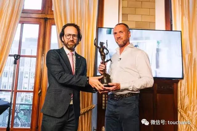 腾讯大股东Prosus上市：成欧洲最大互联网公司，市值超千亿美元