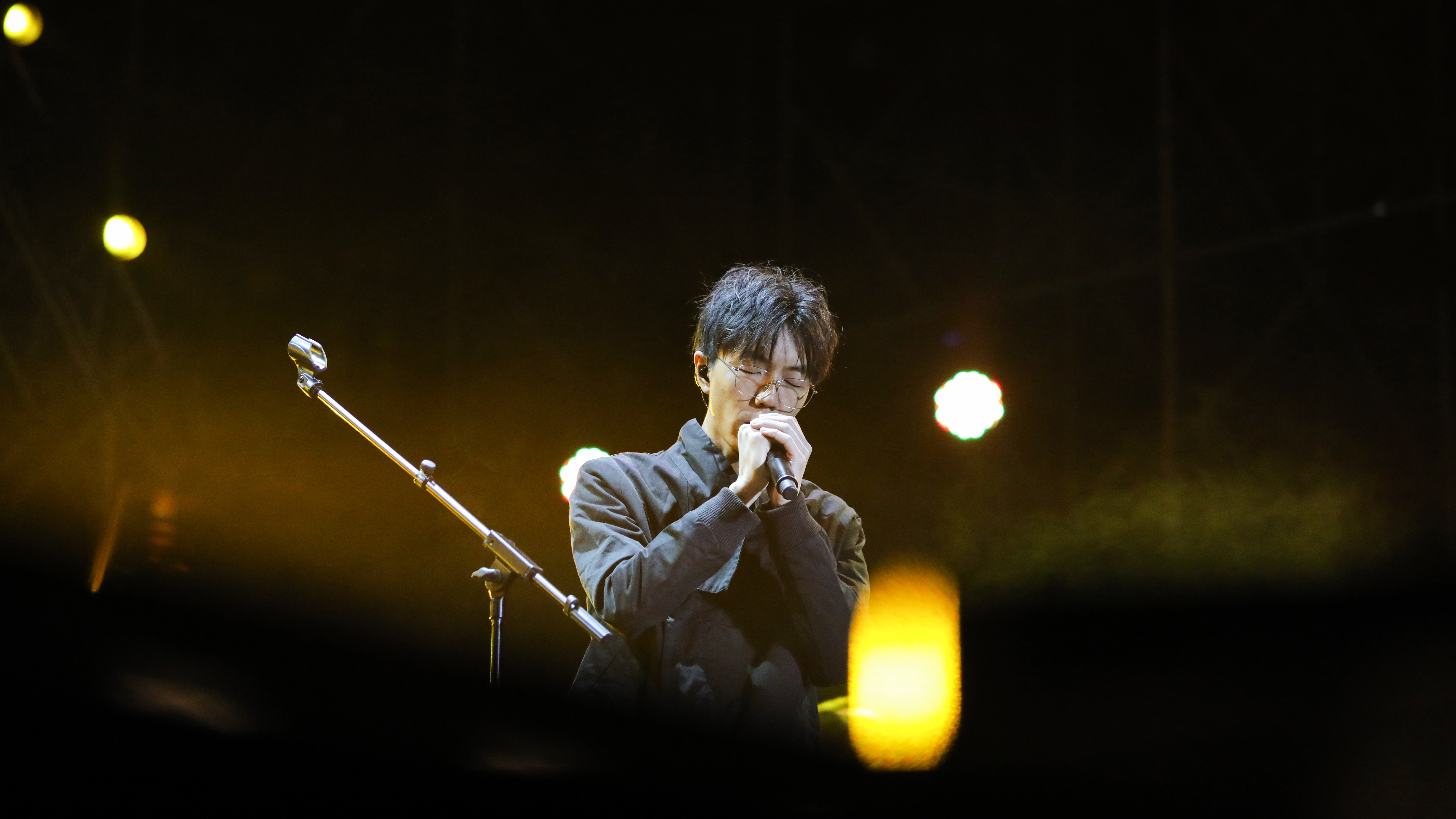 36氪领读 |  陈鸿宇：新民谣诗人的商业未来