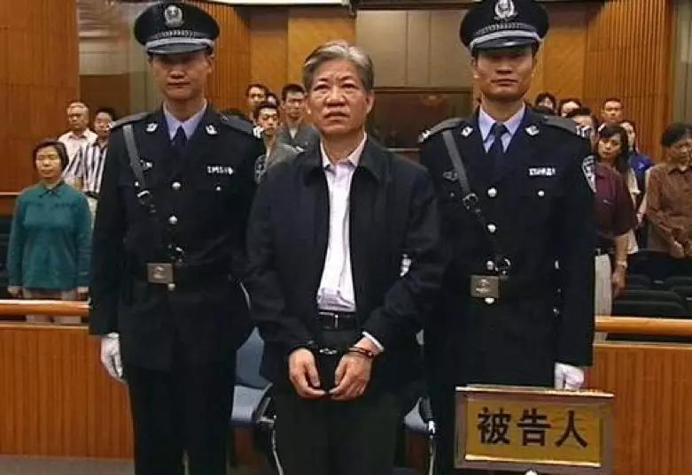 从《我不是药神》说开去：中国人为什么用不上平价救命药