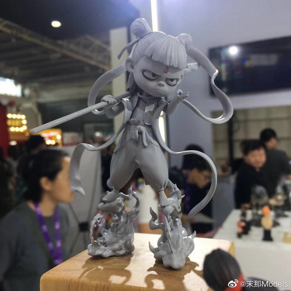 《哪吒》40亿票房背后的“阴影”：盗版满天飞、授权疑抄袭，正版周边的“生于忧患”？