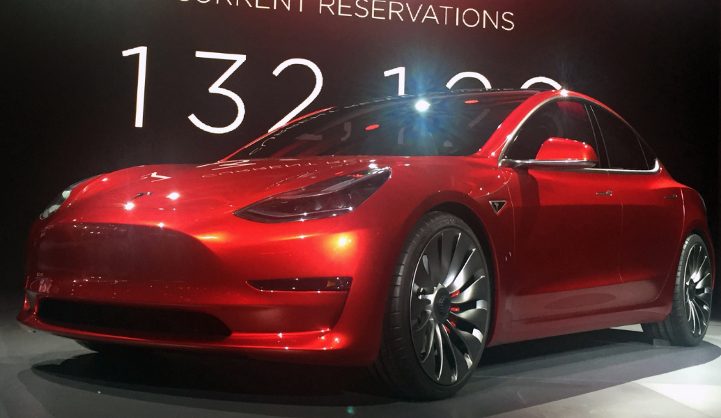 特斯拉Model 3降价，或与美国调整新能源车税收有关