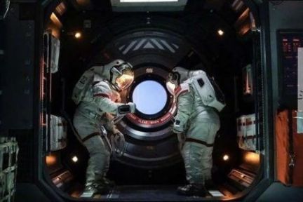 影视公司三季度成绩单：电影公司优等生最突出，剧综公司无爆款
