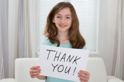 我们应该教导孩子礼貌对待智能音箱吗？