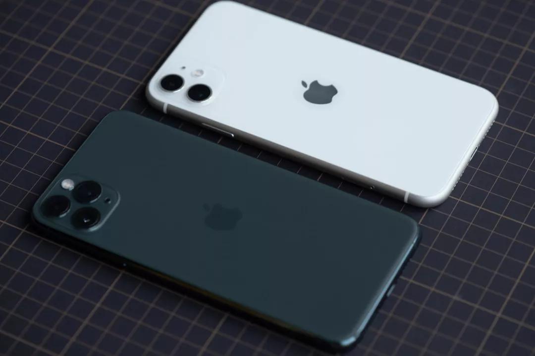 用了一周 iPhone 11，我觉得它是一台适合大多数人的标准款 iPhone