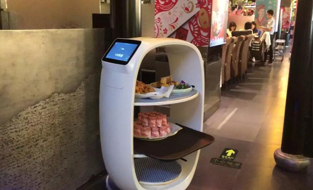 你的机器人女仆已上线，机器人送餐是噱头还是趋势？