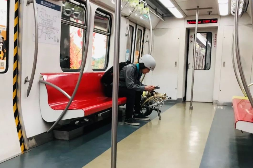 帝都末班车生态图鉴